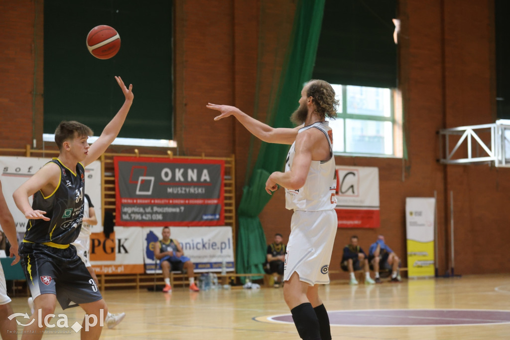 Pewne zwycięstwo Basketu Legnica