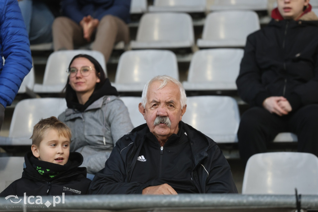 Na trybunach 2812 widzów