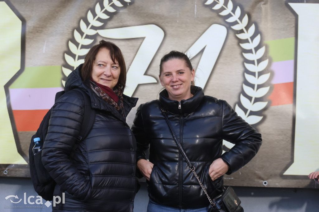 Na trybunach 2812 widzów