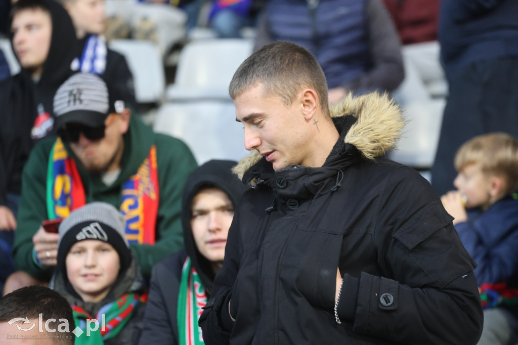 Na trybunach 2812 widzów