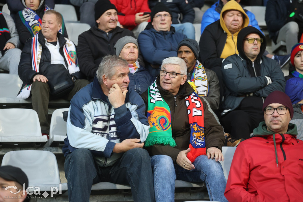 Na trybunach 2812 widzów