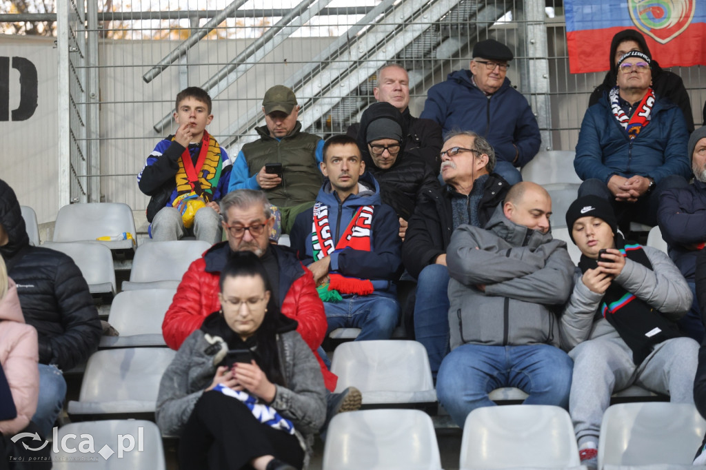 Na trybunach 2812 widzów