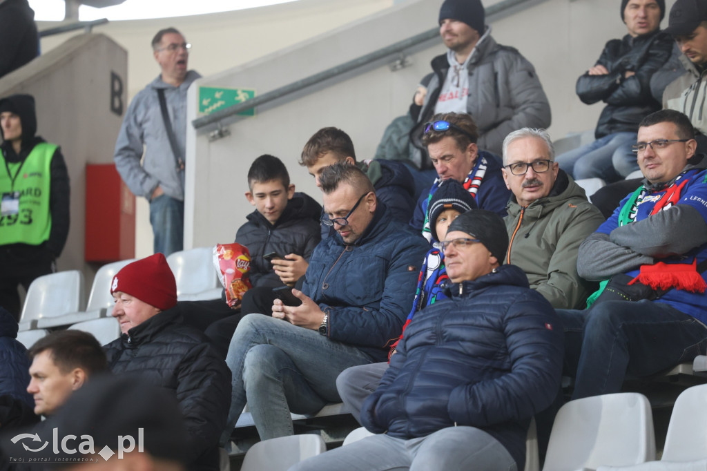 Na trybunach 2812 widzów