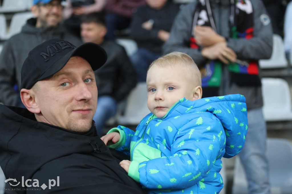 Na trybunach 2812 widzów