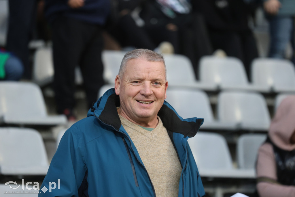 Na trybunach 2812 widzów