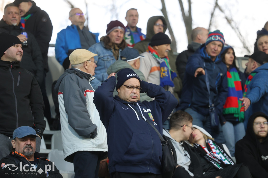 Na trybunach 2812 widzów