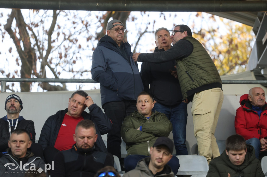 Na trybunach 2812 widzów