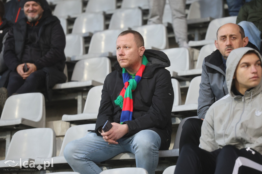 Na trybunach 2812 widzów