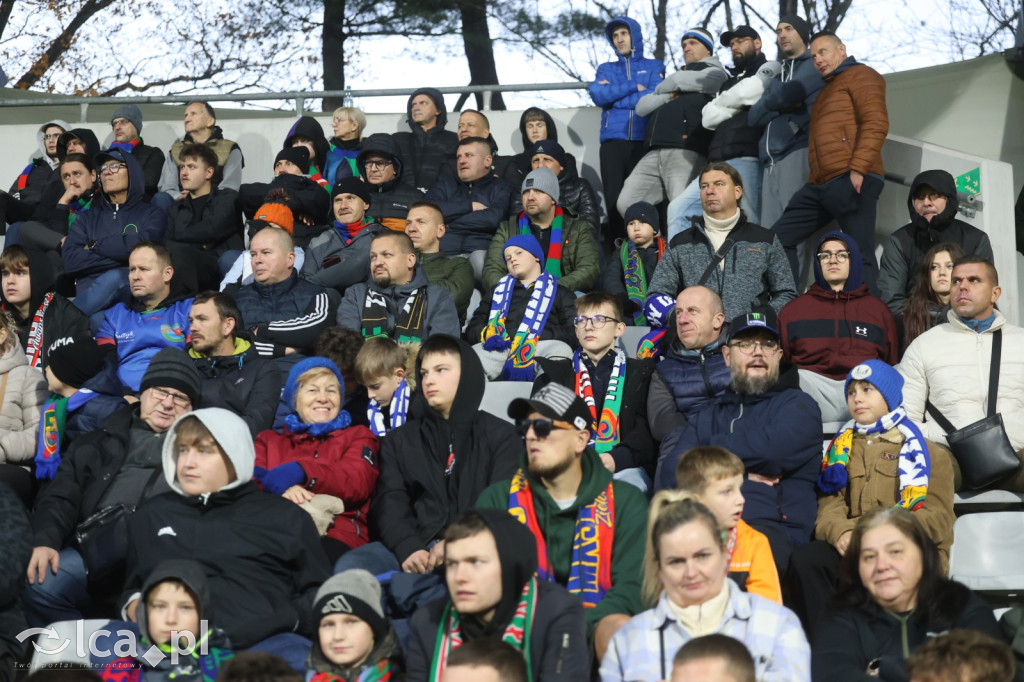 Na trybunach 2812 widzów