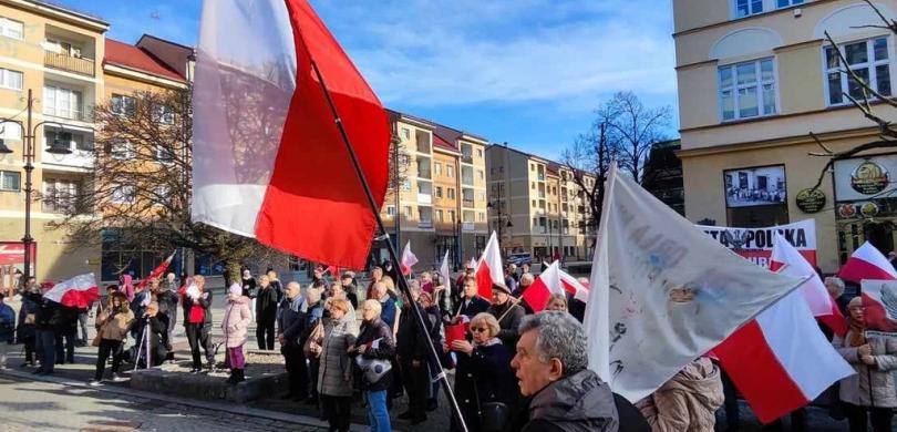 Legnica - 
Manifestacja Komitetu Wolnych Polaków