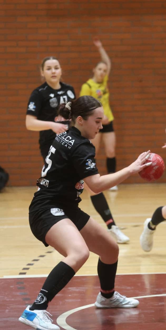 EISBERG Dziewiątka Legnica - SPR Olkusz  Wojciech Obremski