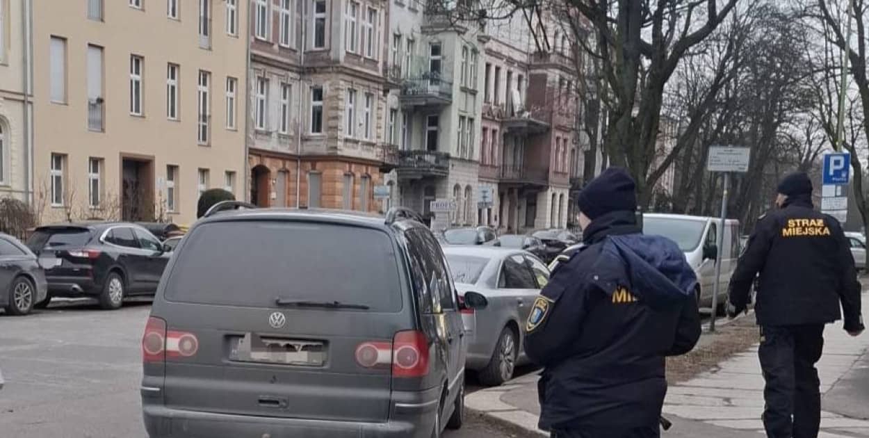 Straż miejska kontynuuje akcję „Parkuj z głową” (mat. prasowe)