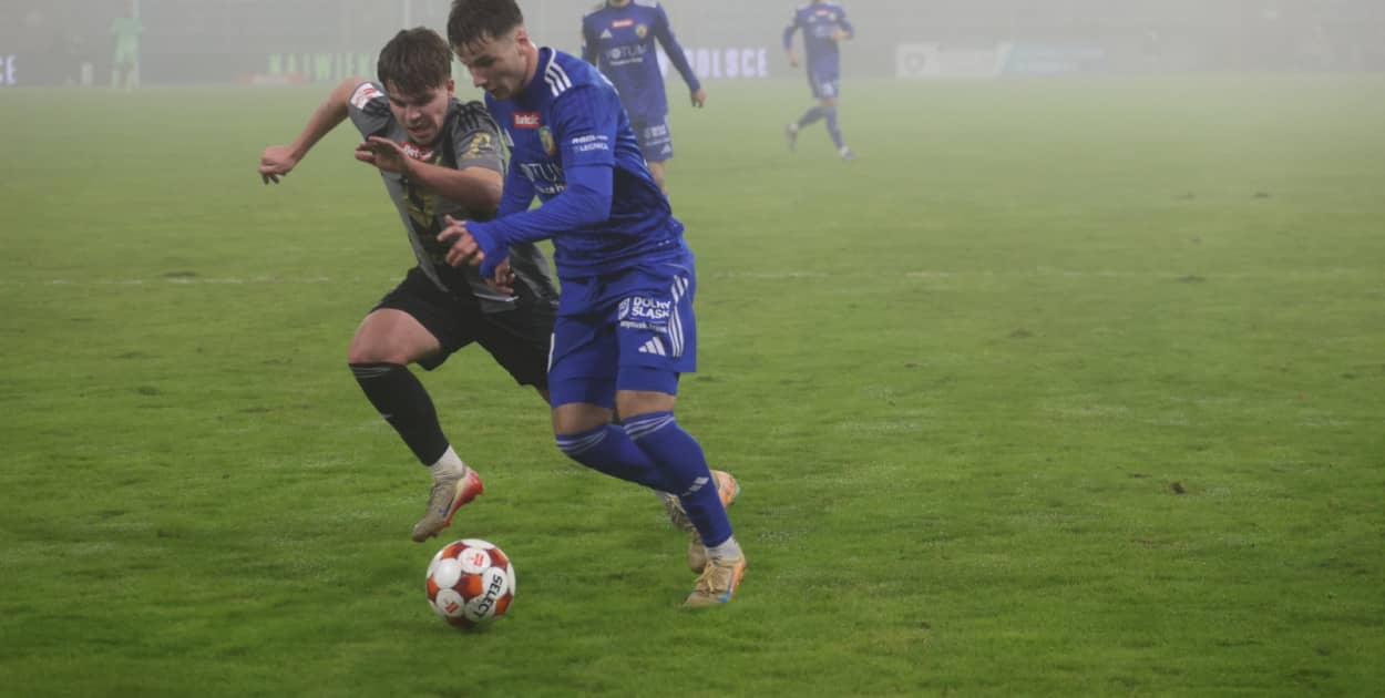 Miedź Legnica – Pogoń Grodzisk Mazowiecki (Wojciech Obremski)