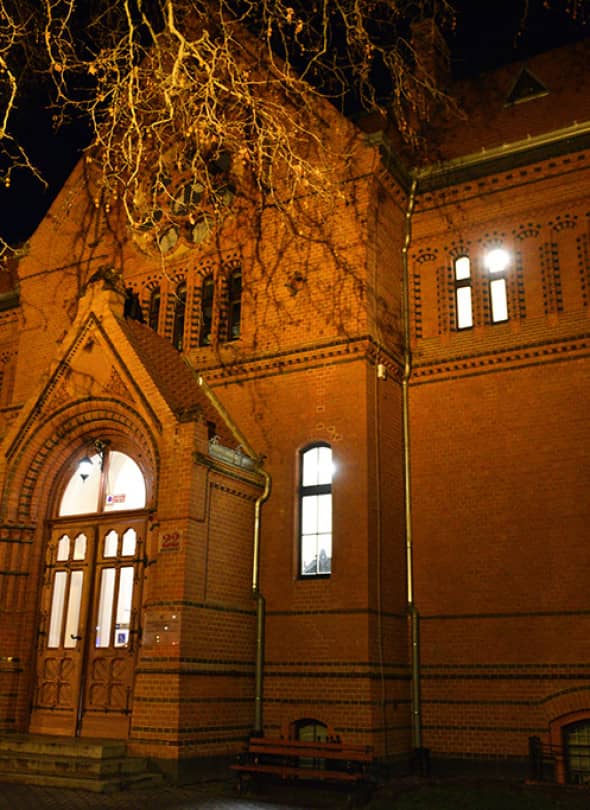 Legnicka Biblioteka Publiczna im. Tadeusza Guminskiego (Piotr Florek lca.pl)