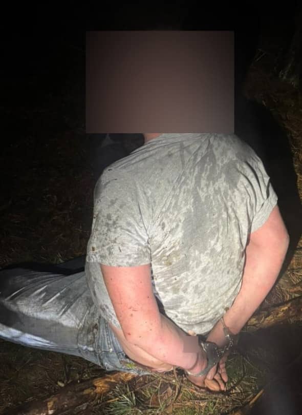 Zignorował zakazy i groził żonie. Usłyszy zarzuty i stanie przed sądem (źródło: KMP Legnica)