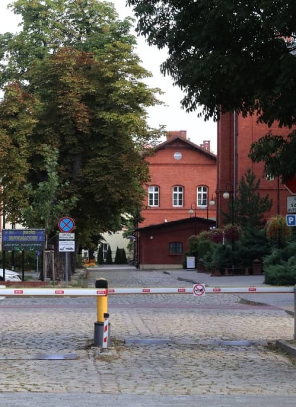 Collegium Witelona Uczelnia Państwowa (Wojciech Obremski lca.pl))