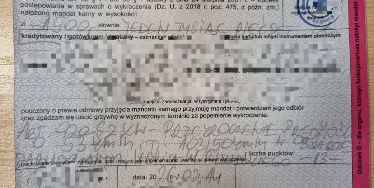 Jechał 103 km/h w terenie zabudowanym (źródło: KMP Legnica)