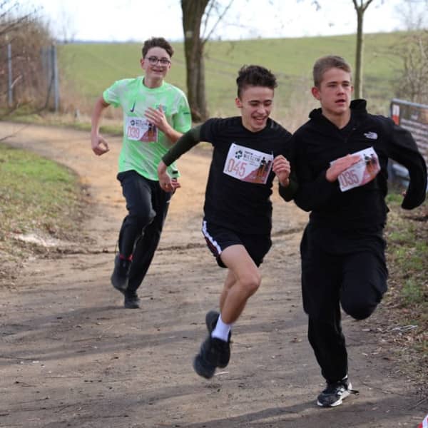 Przebiegli 1963 metry pamięci (Jacek Stacewicz)