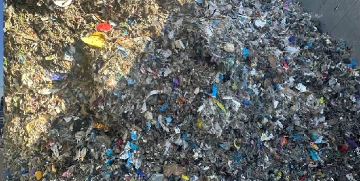 Wiózł 24 tony plastiku zamiast „kamieni” (mat. prasowe)