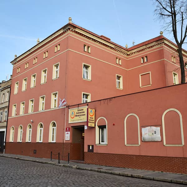 Szkolne Schronisko Młodzieżowe (Piotr Florek lca.pl)