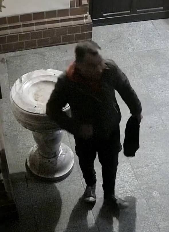 Policja pokazuje wizerunek i prosi mieszkańców o pomoc (źródło: KMP Legnica)