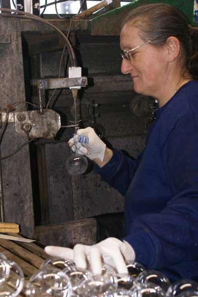 Produkcja bombek w Vitbisie cz. 2