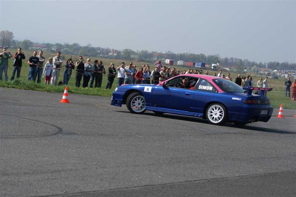 Drifting na lotnisku