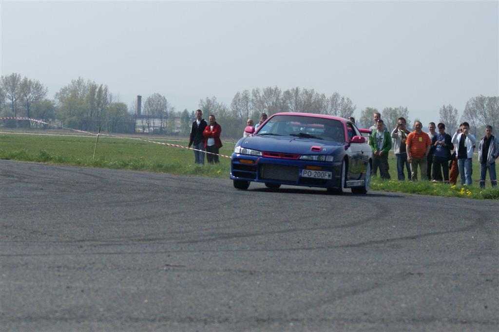 Drifting na lotnisku