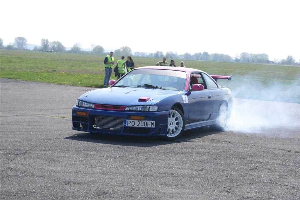 Drifting na lotnisku