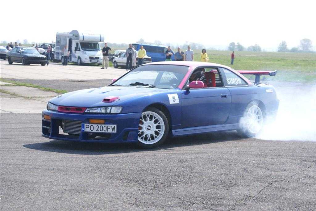Drifting na lotnisku