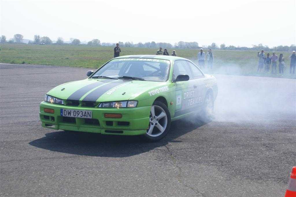 Drifting na lotnisku