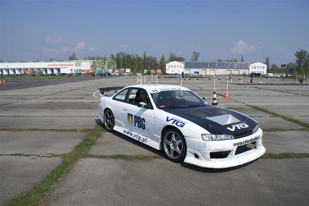 Drifting na lotnisku
