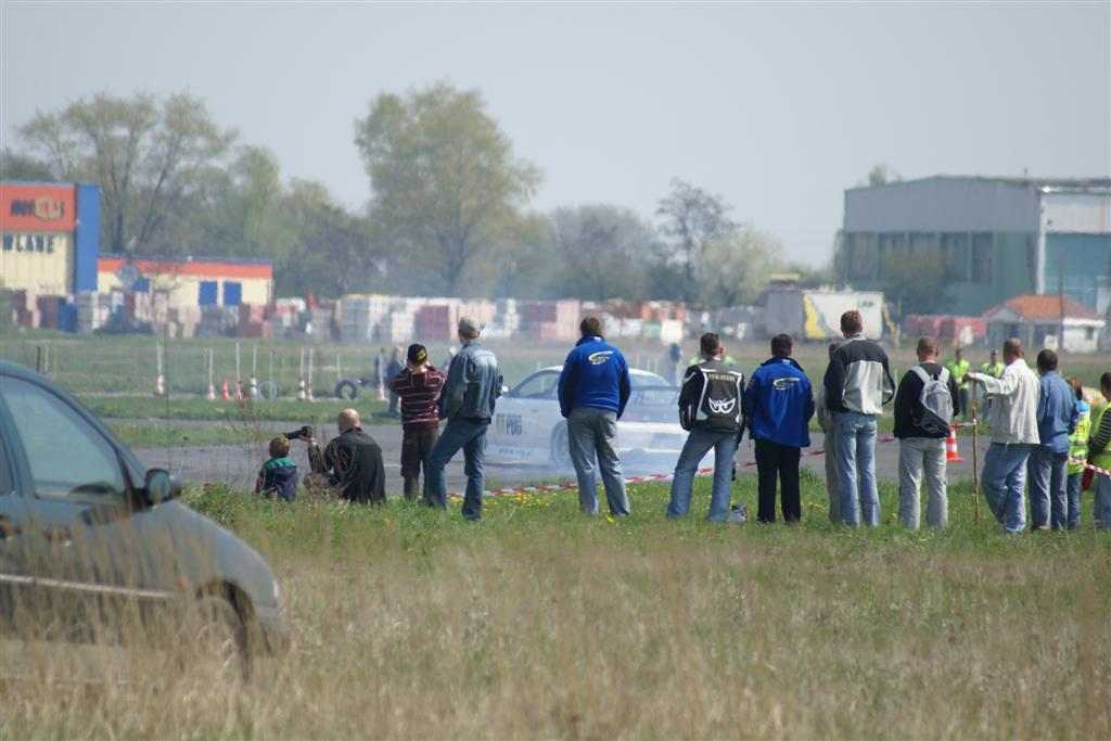 Drifting na lotnisku
