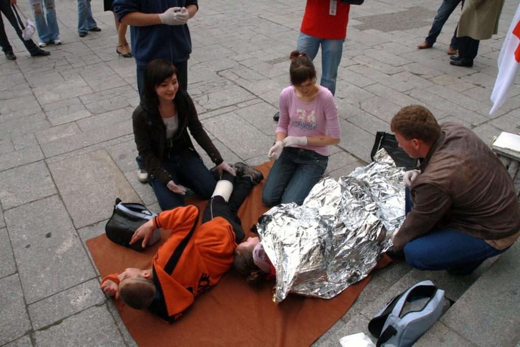 Udzielono pomocy rannym na rynku