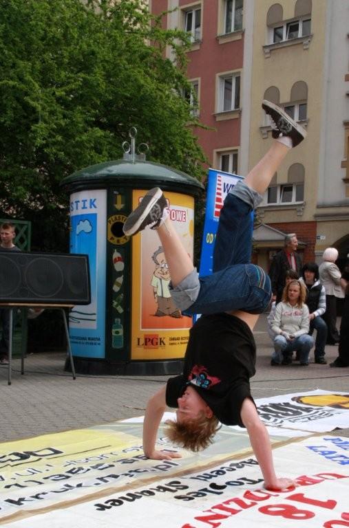 Udzielono pomocy rannym na rynku