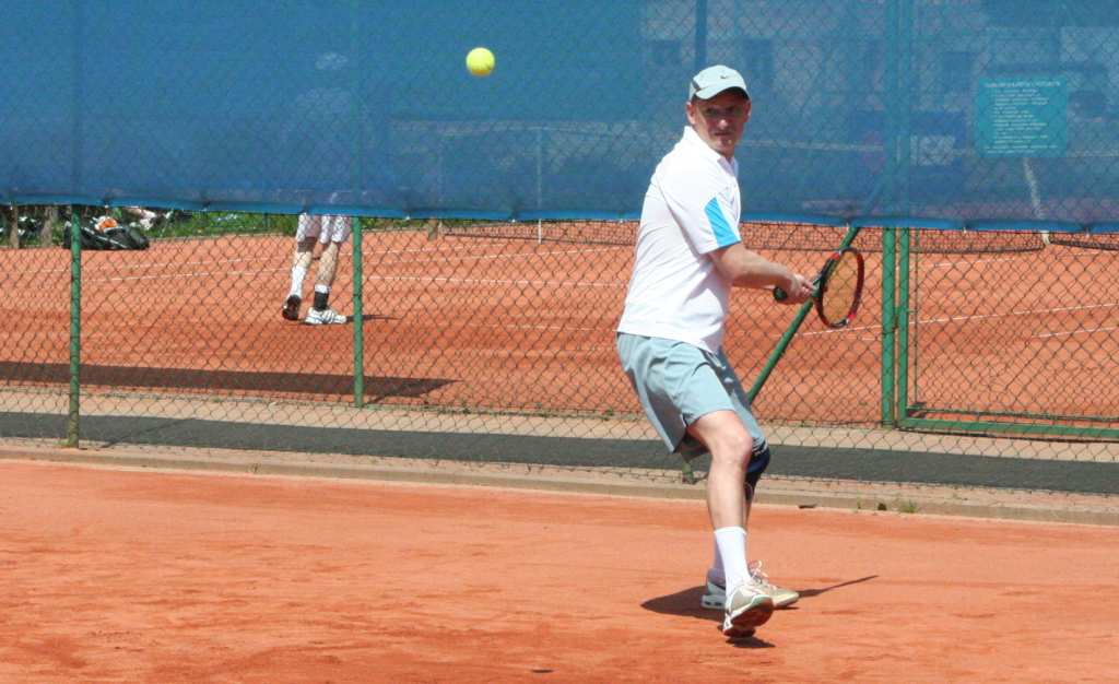 Święcicki z pucharem prezesa LST