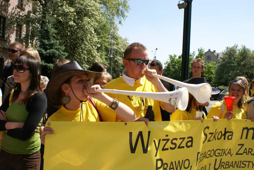 Studenci rozpoczęli swe rządy