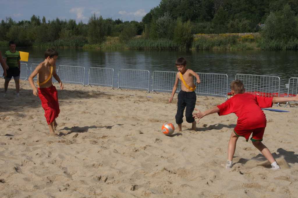 Plażowa Piłka Nożna