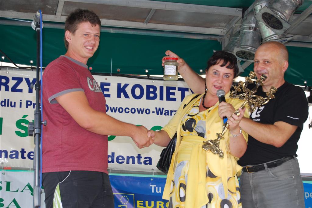 Rozdali 300 litrów zupy