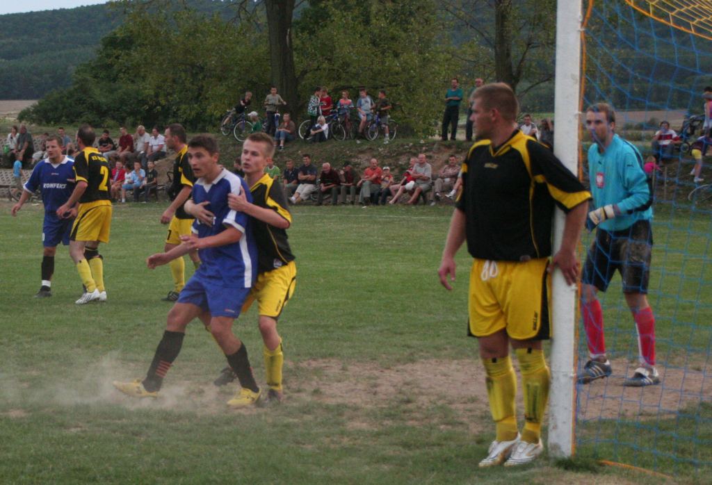 KS Męcinka - Konfeks