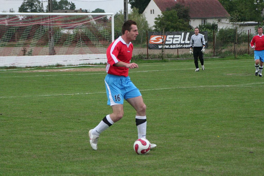 Dąb - Błekitni 4:1