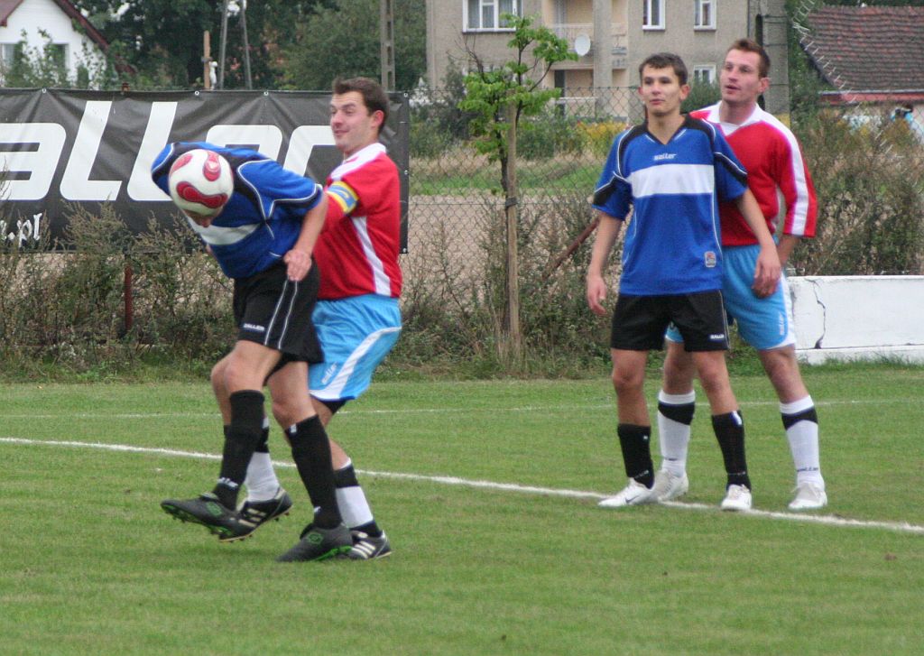 Dąb - Błekitni 4:1