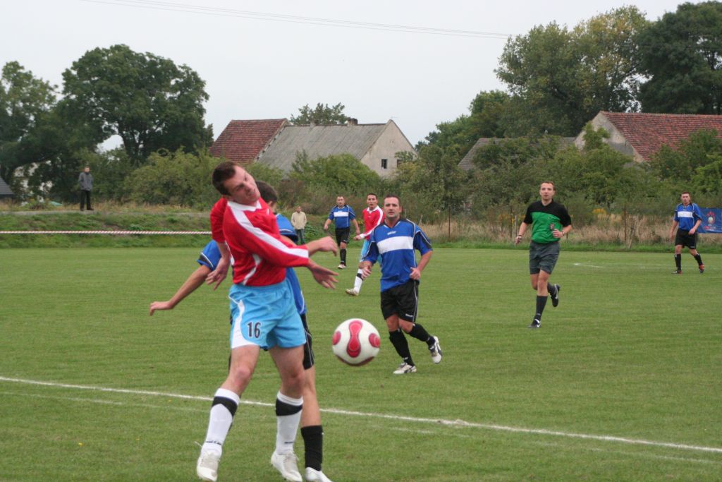 Dąb - Błekitni 4:1