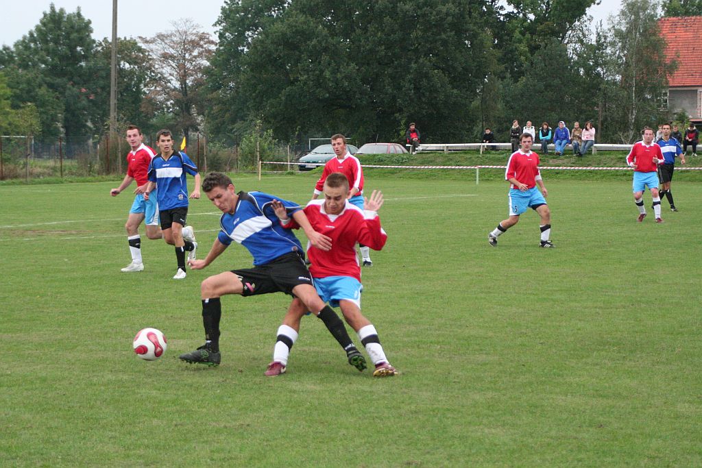 Dąb - Błekitni 4:1