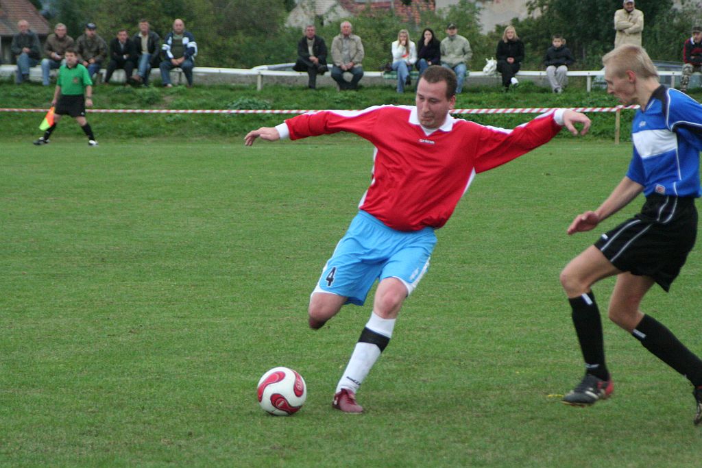 Dąb - Błekitni 4:1