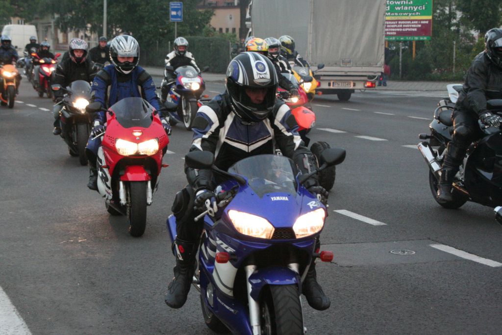 Motocykliści w hołdzie koledze