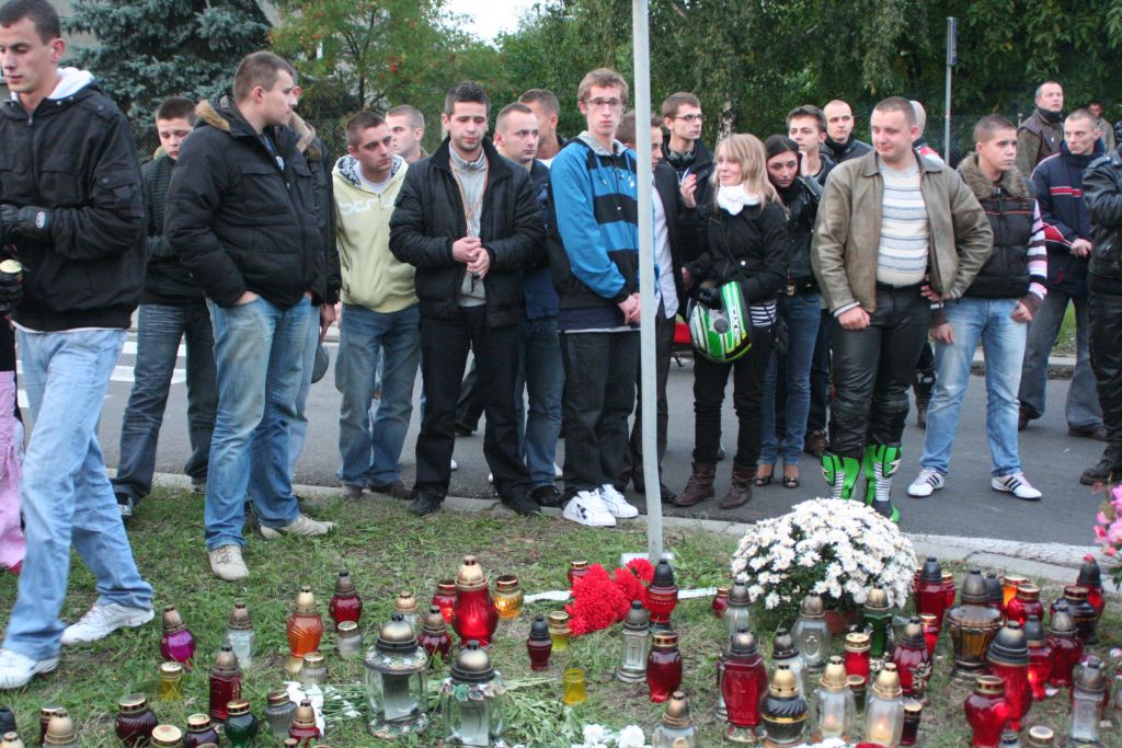 Motocykliści w hołdzie koledze