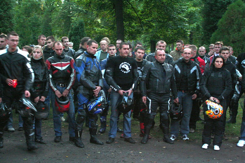 Motocykliści w hołdzie koledze