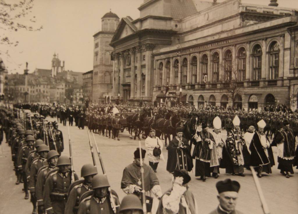 Marszałkowi w hołdzie