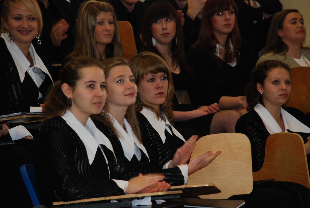 Studenci odebrali indeksy